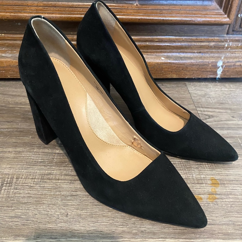 Banana Republic Elegant Black Women's Pumps- ALL MUST GO!!!